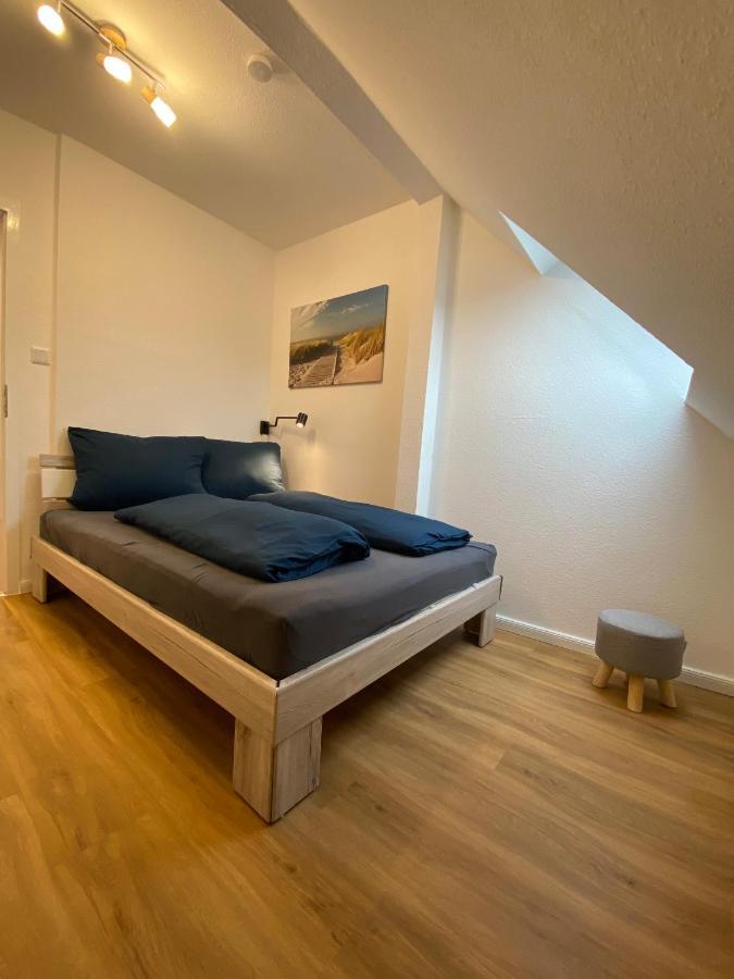 Charmante Altbauwohnung An Der Kesselschleuse 3 エムデン エクステリア 写真