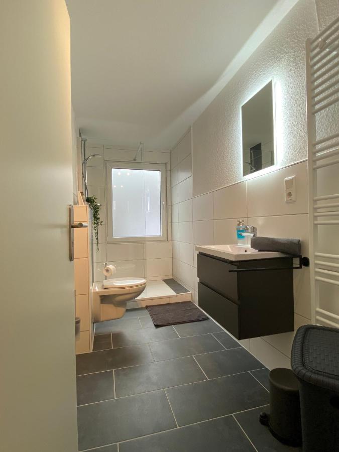 Charmante Altbauwohnung An Der Kesselschleuse 3 エムデン エクステリア 写真