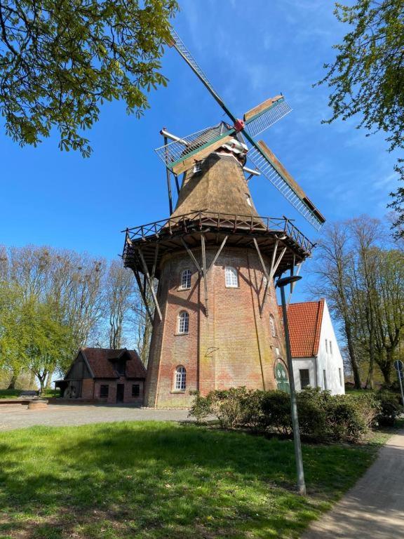 Charmante Altbauwohnung An Der Kesselschleuse 3 エムデン エクステリア 写真